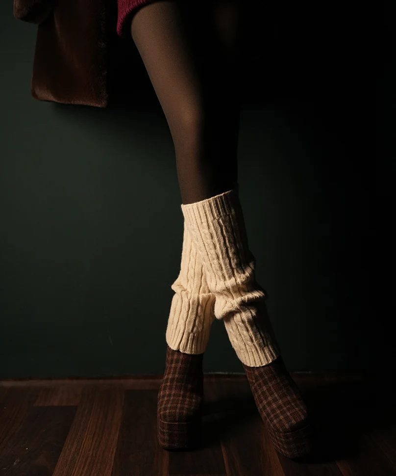 Cable Knit Leg Warmer - Cream - Image 3