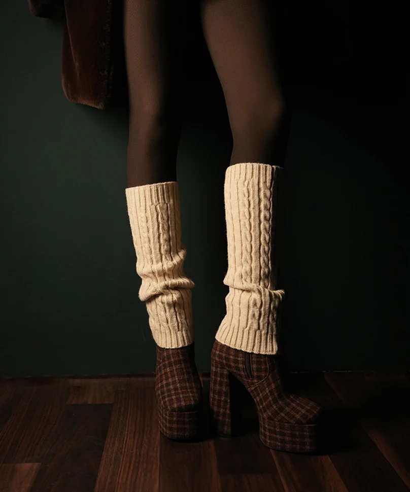 Cable Knit Leg Warmer - Cream - Image 5