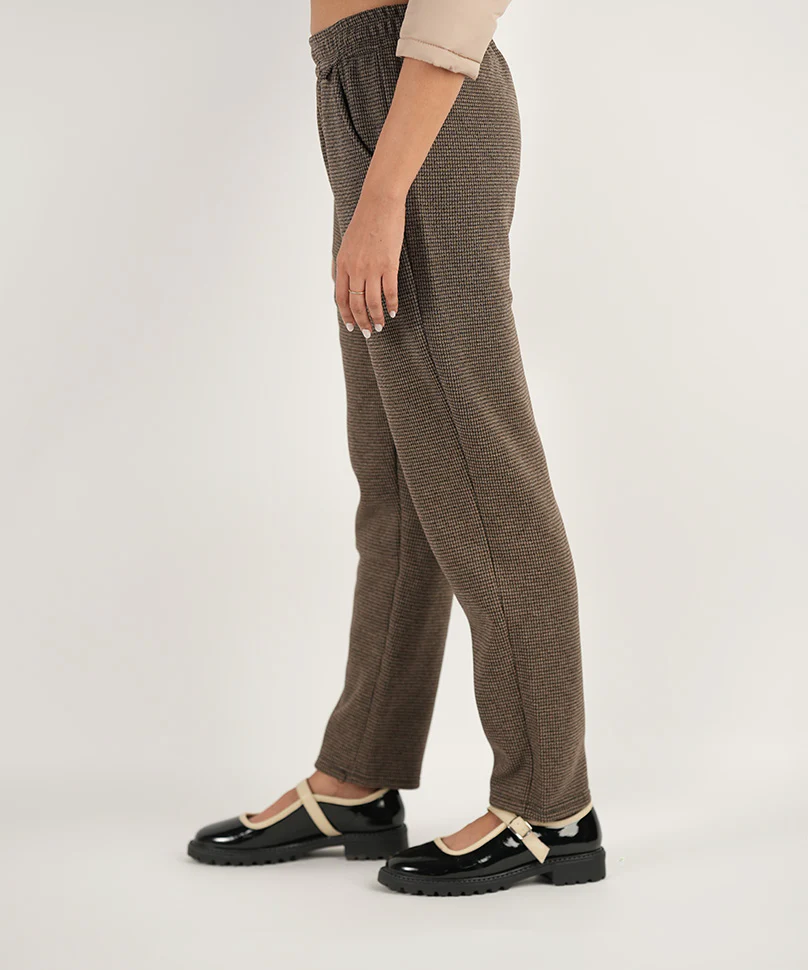 Houndstooth Comfort Wear Brown - Image 3