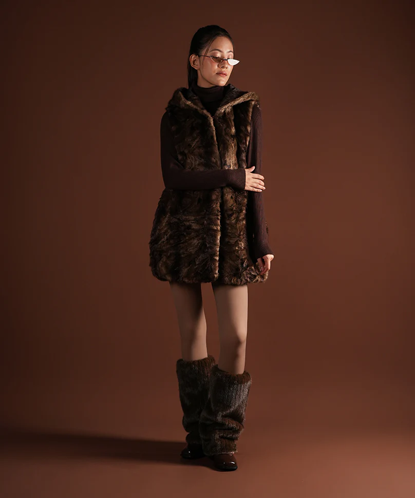 Ribbed Fur Leg Warmer - Brown - Image 5